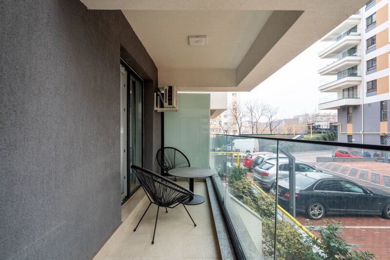 Central Address, mobilat si utilat designer, prima inchiriere